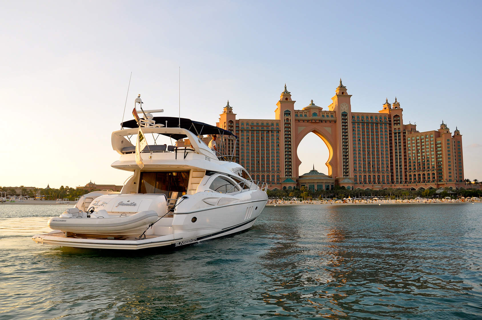 Yacht Chartering in Dubai