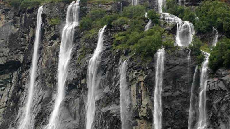 Seven Sister Waterfalls