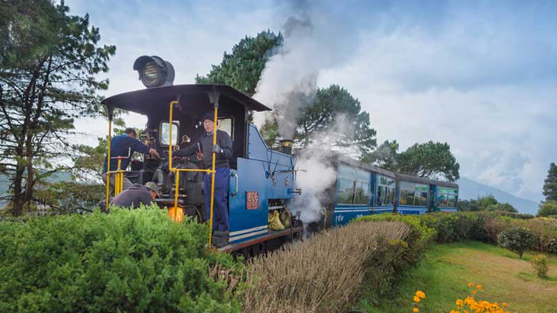 Darjeeling Himalayan Railway (DHR)