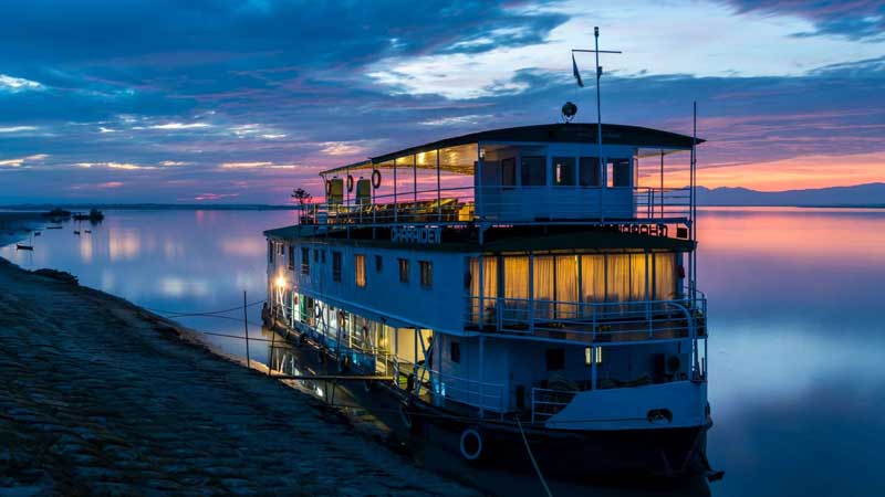 Brahmaputra River – Cruise Away