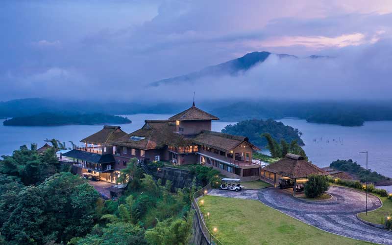 Mountain Shadows Resort