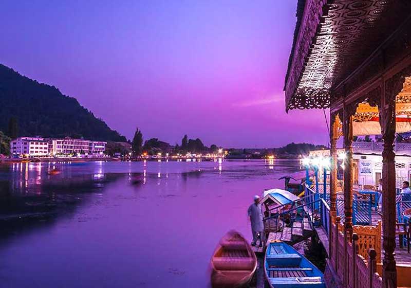 Dal Lake in Srinagar
